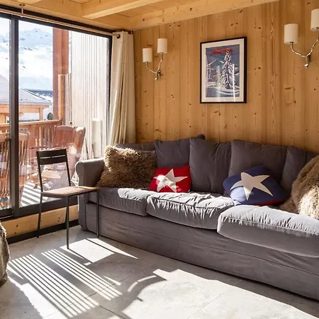 Luxury Sleeps 8 アパート