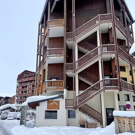 Luxury Sleeps 8 * ヴァル・トランス