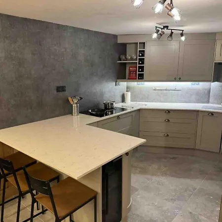Apartamento Luxury Sleeps 8