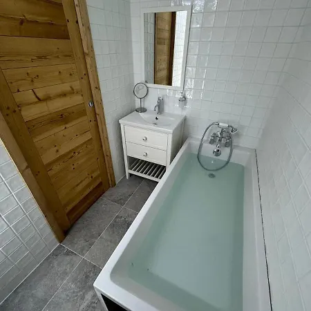 Luxury Sleeps 8